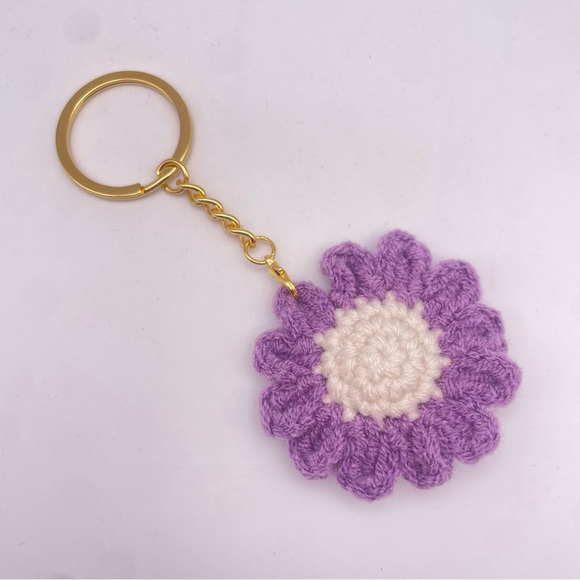 HANDMADE | Crochet Daisy | Bag Charm | Keychain | Purple (Brand New!) 💜 - Picture 1 of 5